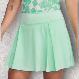 Nike Club Women’s Skirt with Built in Shorts XL